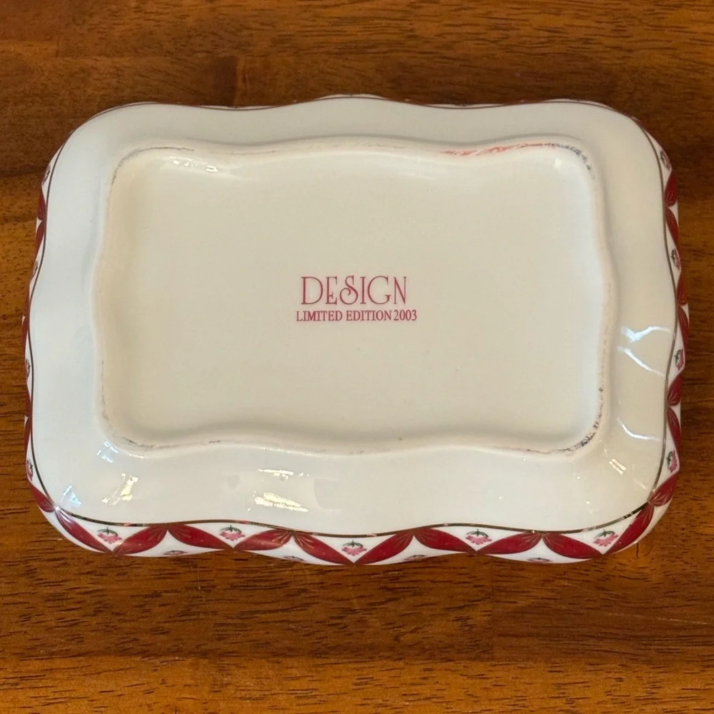 Porcelain Keepsake Box